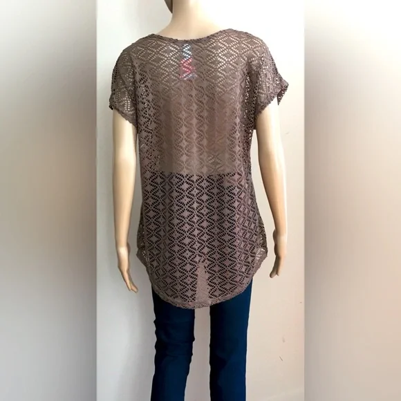 Vanity - Picture 3 of 3